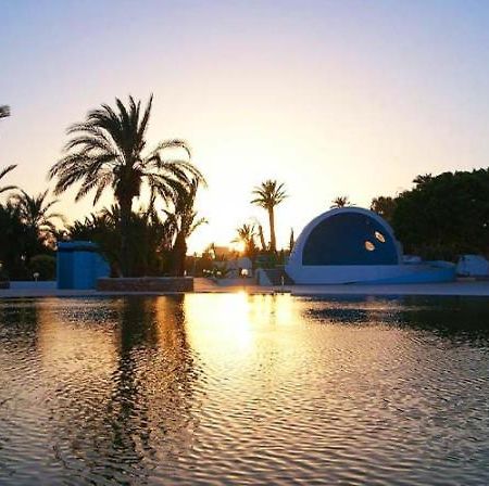 Grand Hotel Des Thermes Houmt Souk  Exterior foto